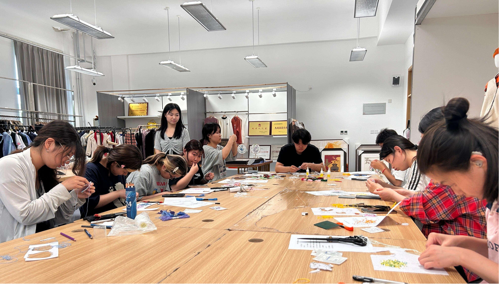 以赛促教展技能，匠心筑梦向未来—— kaiyun开云官方在线入口服装艺术系2025年技能竞赛选拔赛圆满落幕